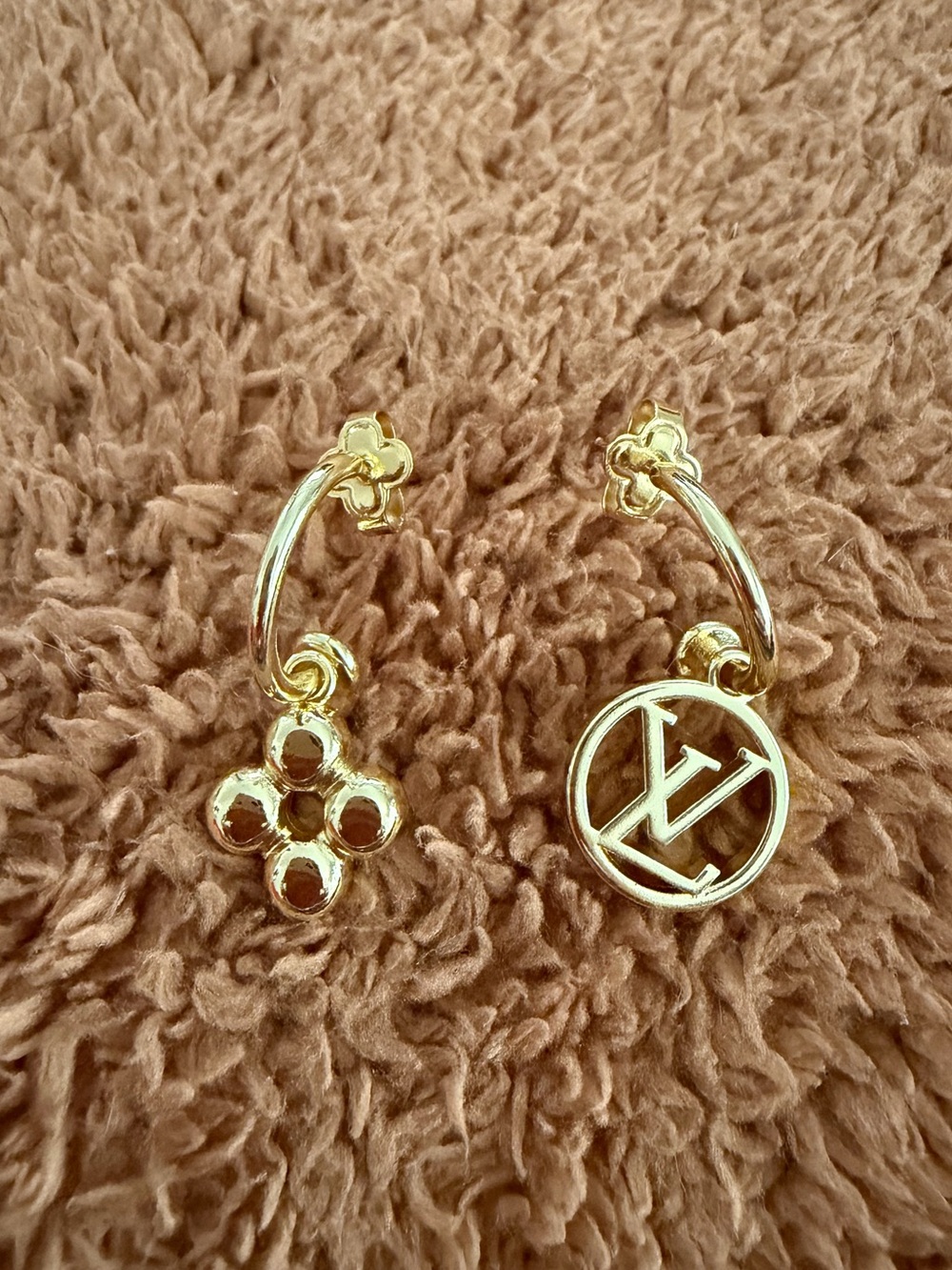 Gold Flower & Monogram Drop Earrings 18K